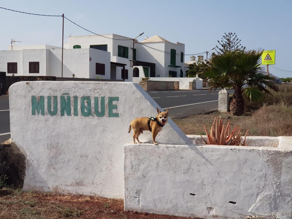 Casa Antonia Reyes, A La Sombra De Famara Apartment Munique Exterior photo