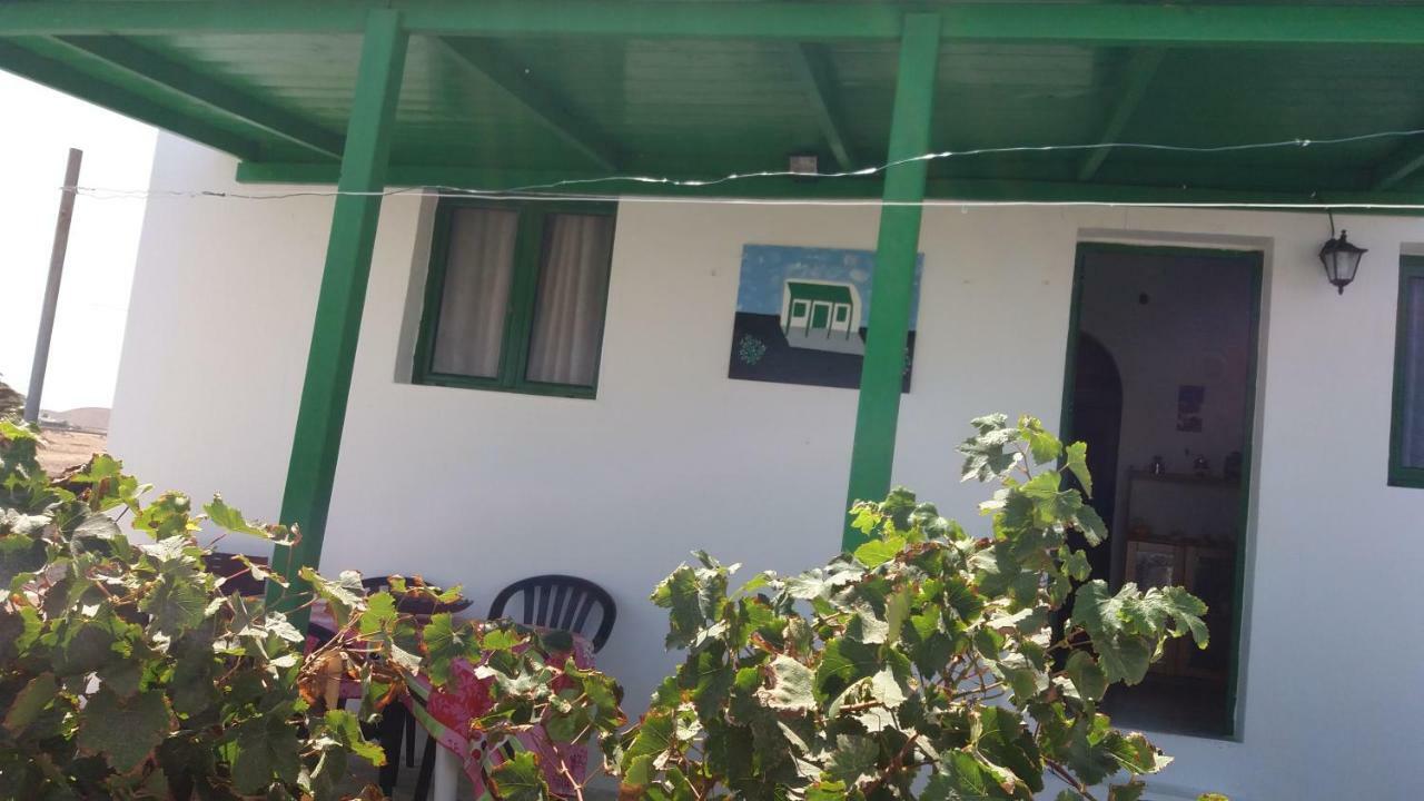 Casa Antonia Reyes, A La Sombra De Famara Apartment Munique Exterior photo