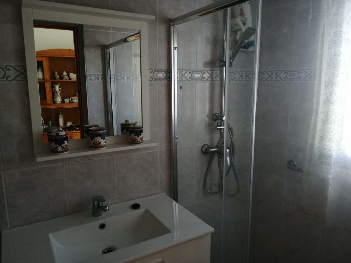 Casa Antonia Reyes, A La Sombra De Famara Apartment Munique Exterior photo